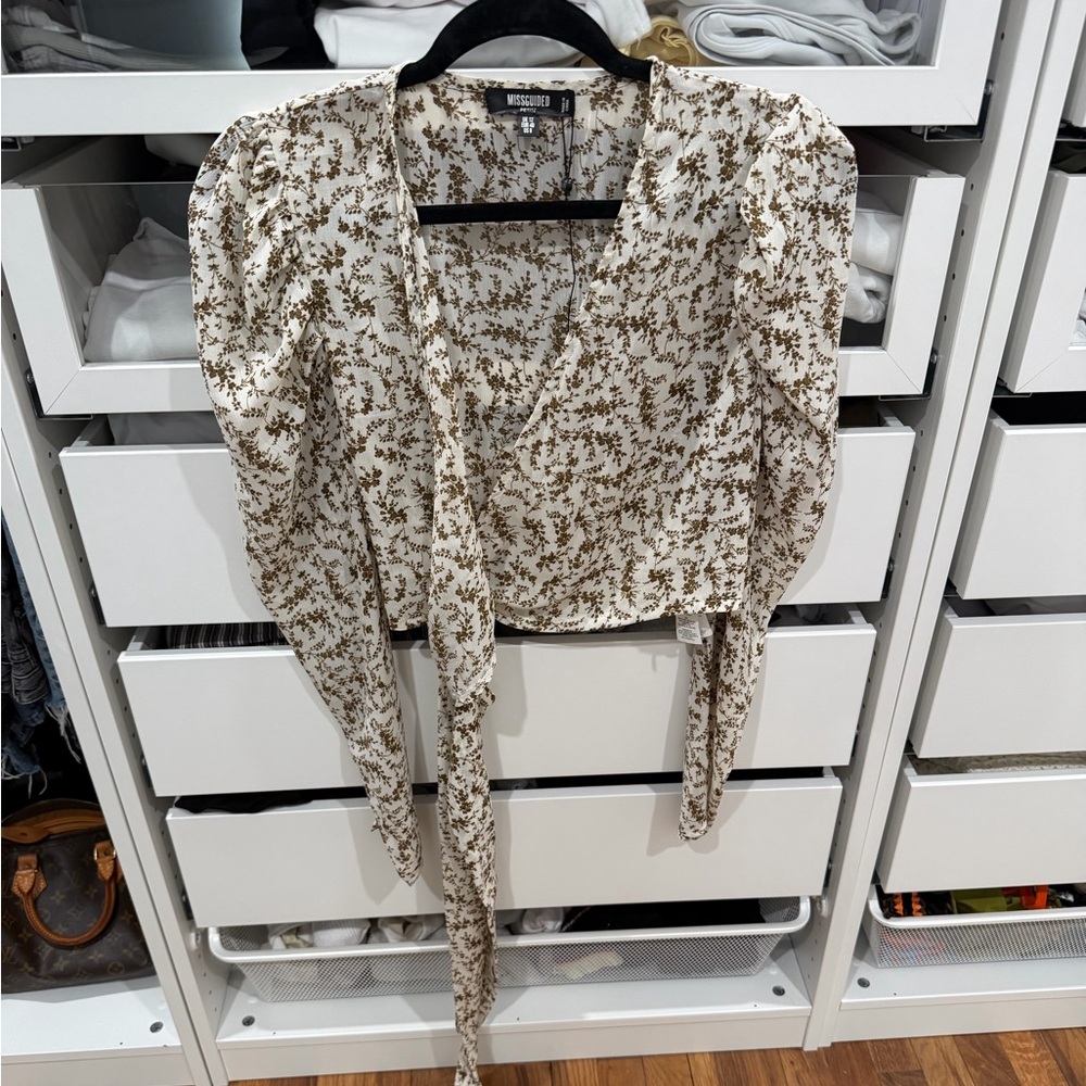 Missguided Cream Floral Tie-Front Puff Sleeve Blouse